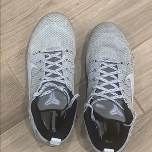 Kobe’s XI ELITE LOW 4KB